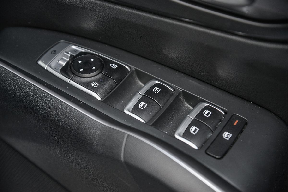 2023 Kia Sorento Sport MQ4