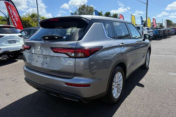 2023 Mitsubishi Outlander ES ZM