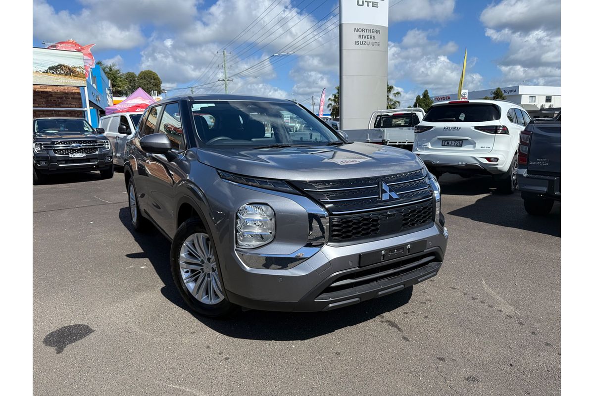 2023 Mitsubishi Outlander ES ZM