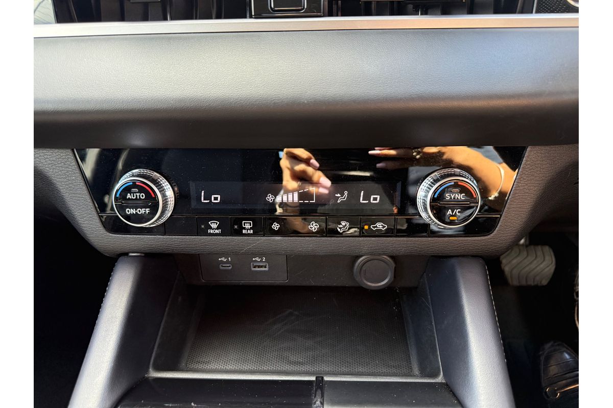 2023 Mitsubishi Outlander ES ZM