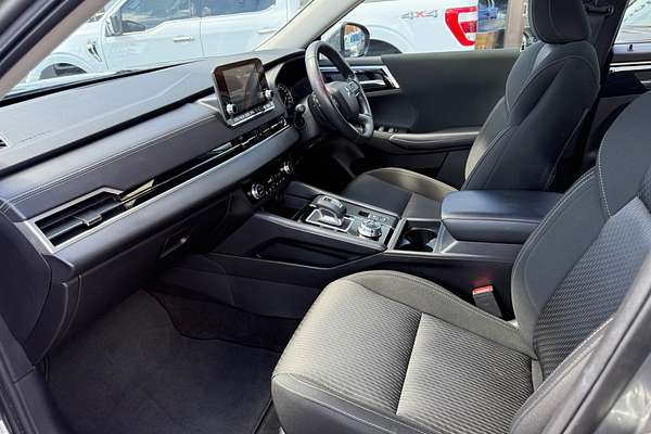 2023 Mitsubishi Outlander ES ZM