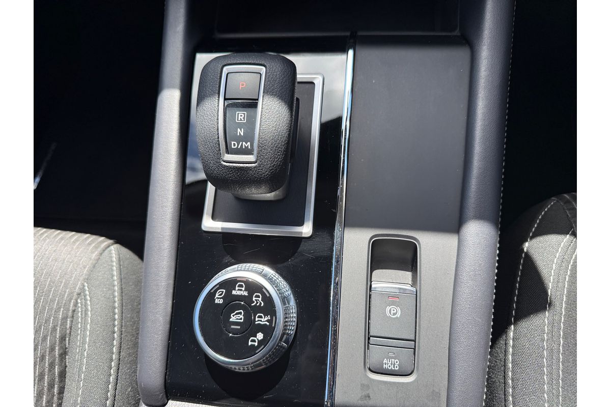 2023 Mitsubishi Outlander ES ZM