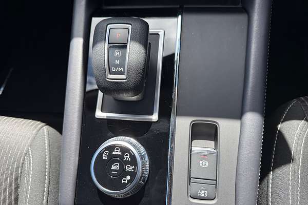 2023 Mitsubishi Outlander ES ZM
