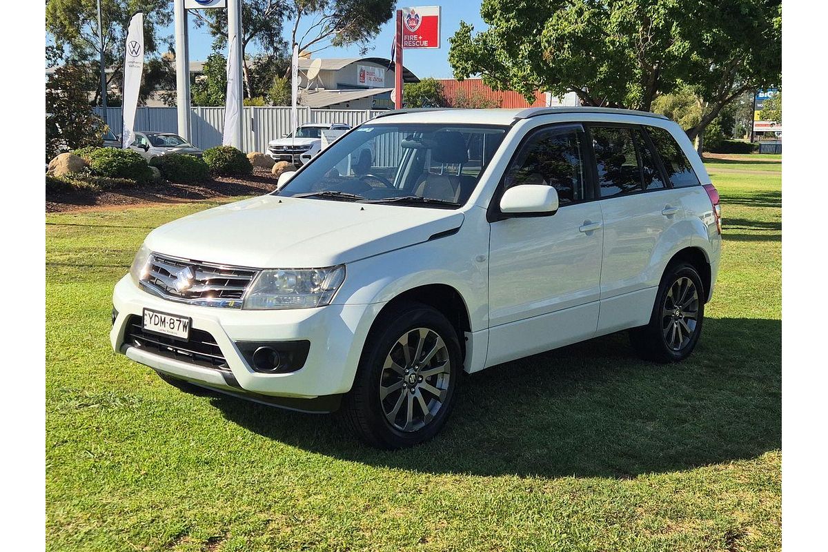 2016 Suzuki Grand Vitara Navigator JB