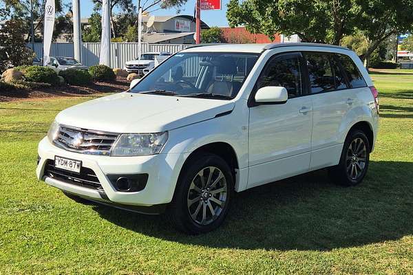 2016 Suzuki Grand Vitara Navigator JB