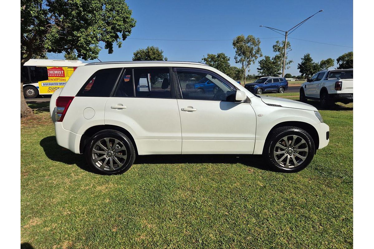 2016 Suzuki Grand Vitara Navigator JB