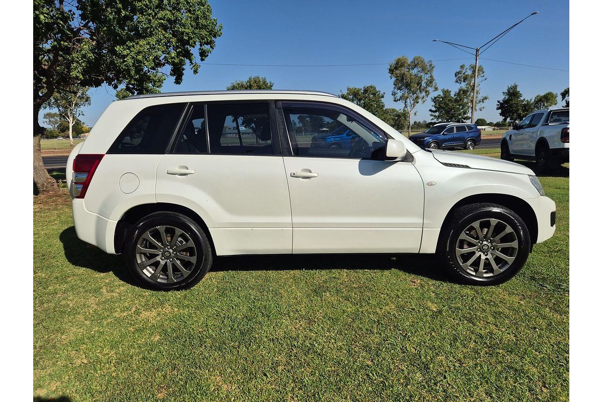 2016 Suzuki Grand Vitara Navigator JB
