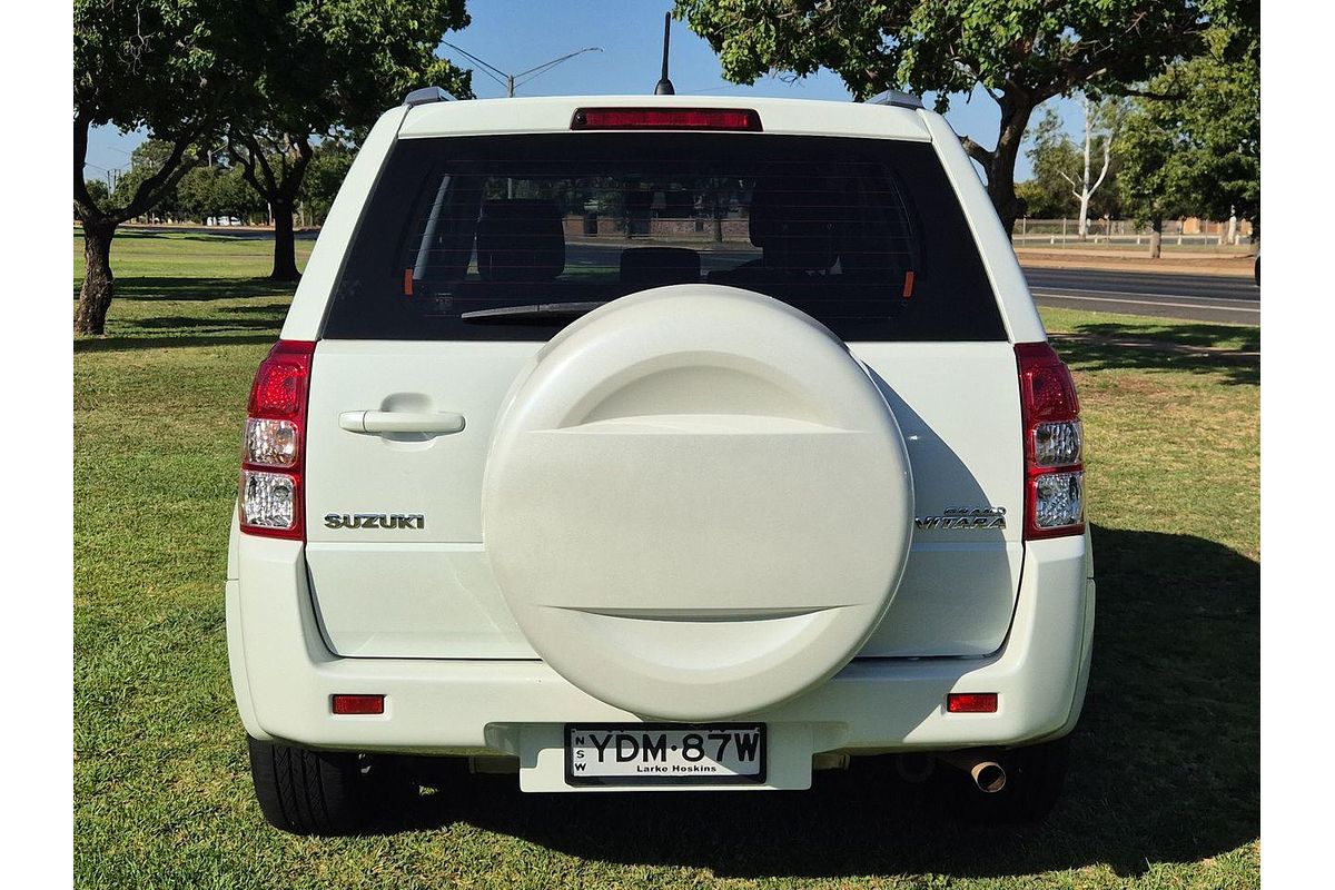 2016 Suzuki Grand Vitara Navigator JB