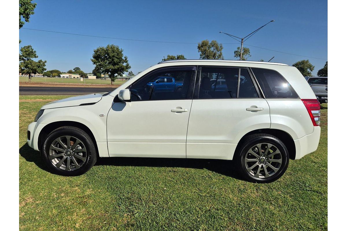 2016 Suzuki Grand Vitara Navigator JB