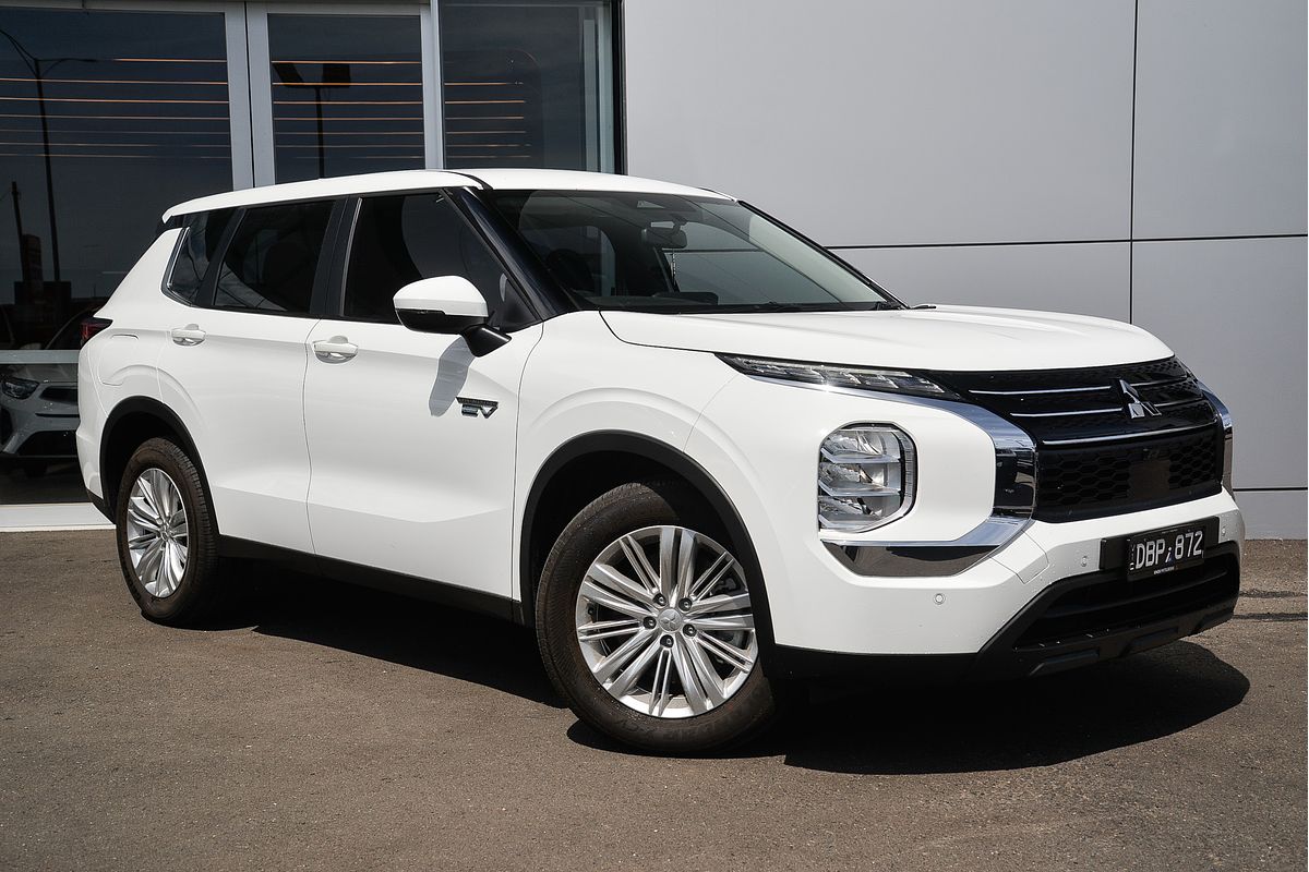 2024 Mitsubishi Outlander PHEV ES ZM