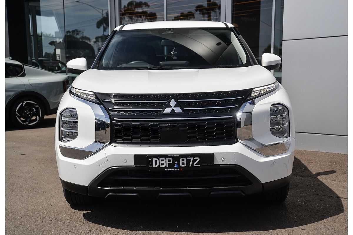 2024 Mitsubishi Outlander PHEV ES ZM
