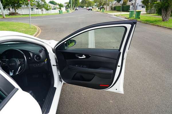 2019 Kia Cerato Sport + NAV BD MY19