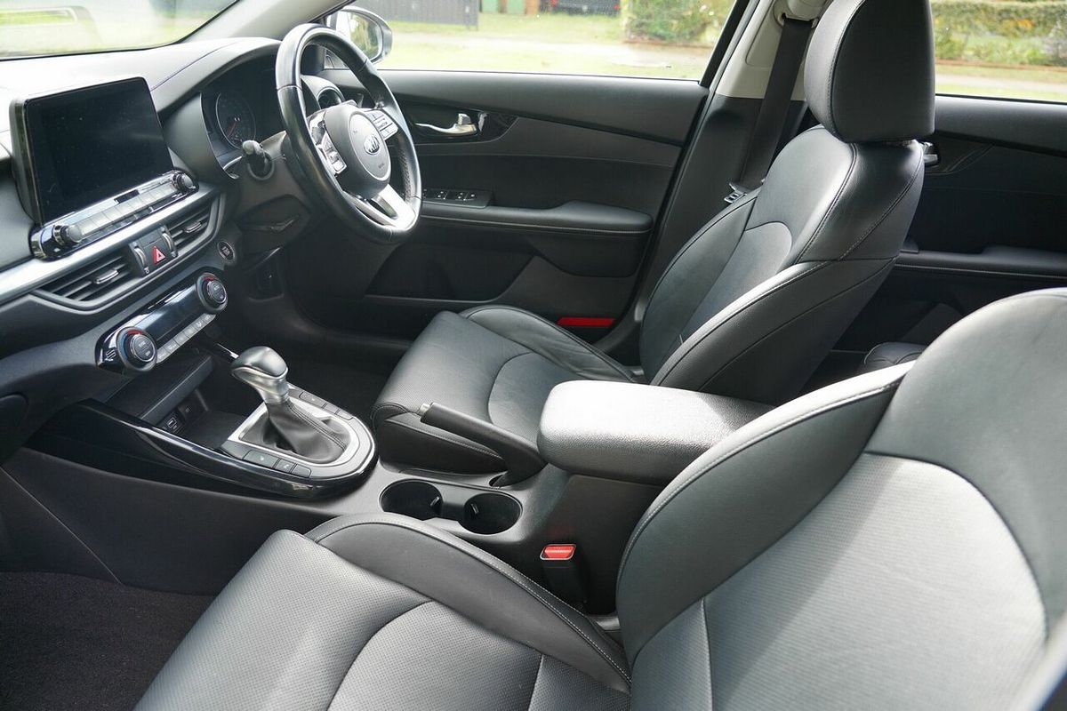 2019 Kia Cerato Sport + NAV BD MY19