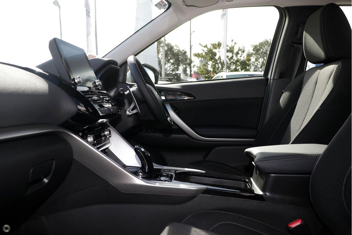 2024 Mitsubishi Outlander PHEV ES ZM