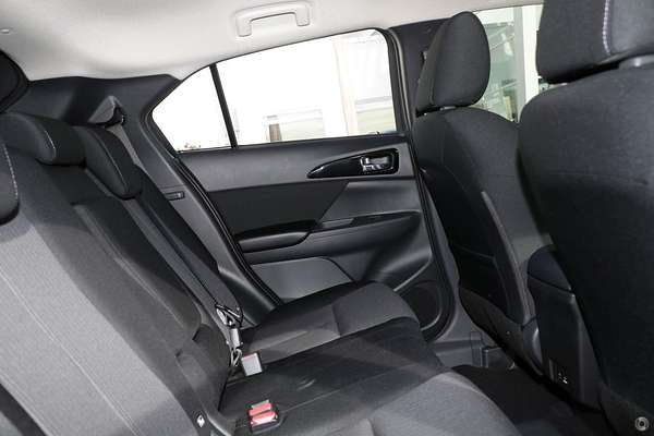 2024 Mitsubishi Outlander PHEV ES ZM