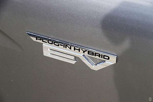 2024 Mitsubishi Outlander PHEV ES ZM