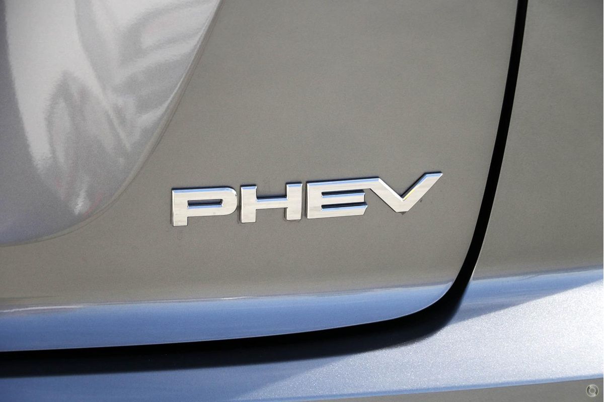 2024 Mitsubishi Outlander PHEV ES ZM