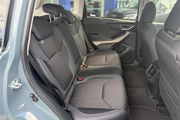 2024 Subaru Forester 2.5i Premium S5
