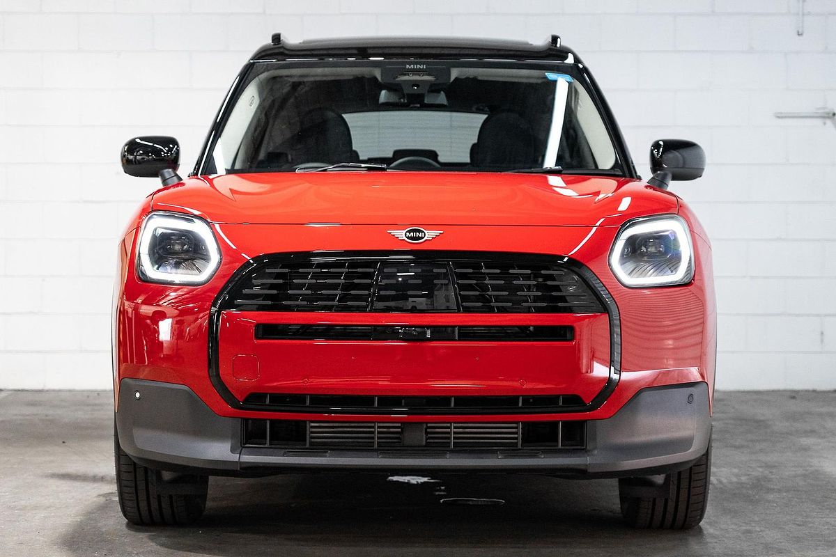 2024 MINI Countryman C Classic U25