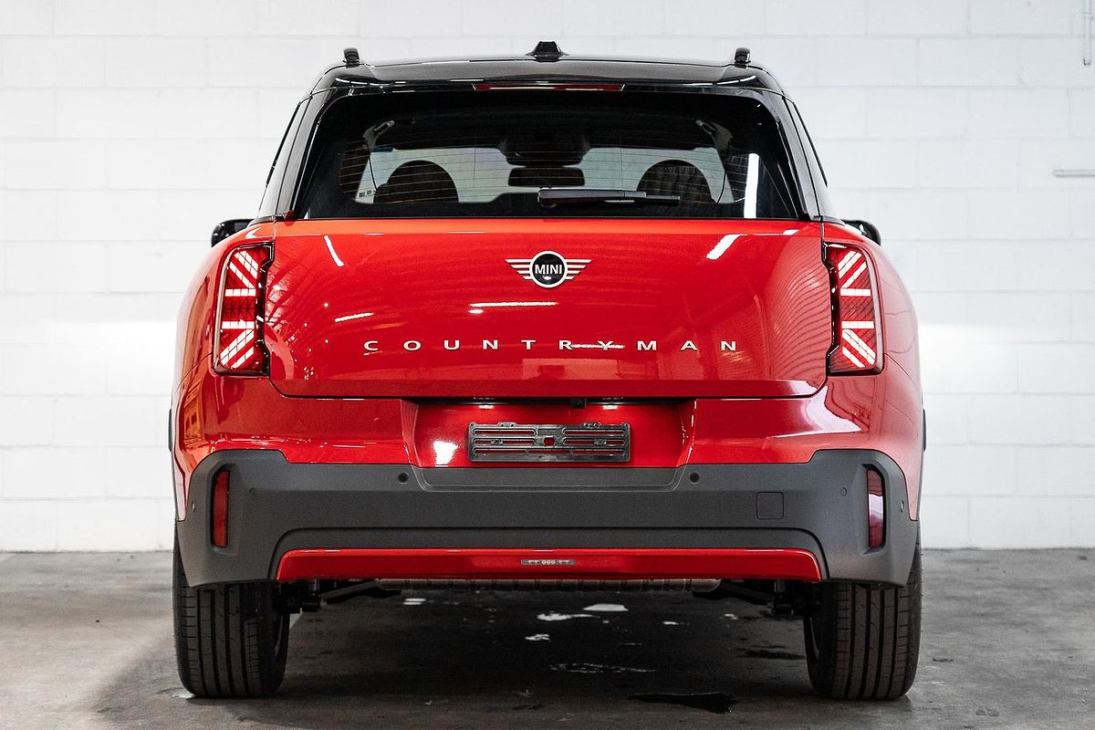 2024 MINI Countryman C Classic U25