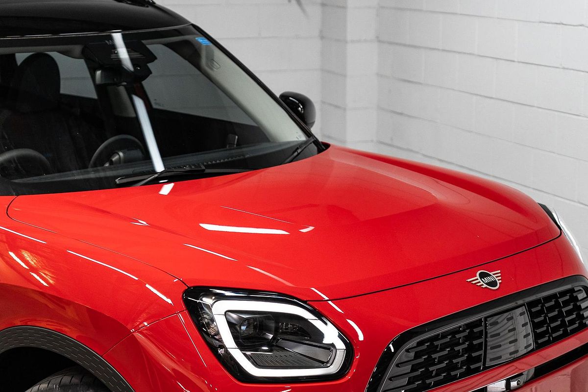 2024 MINI Countryman C Classic U25