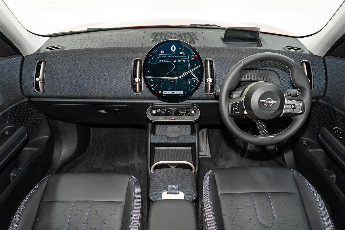 2024 MINI Countryman C Classic U25