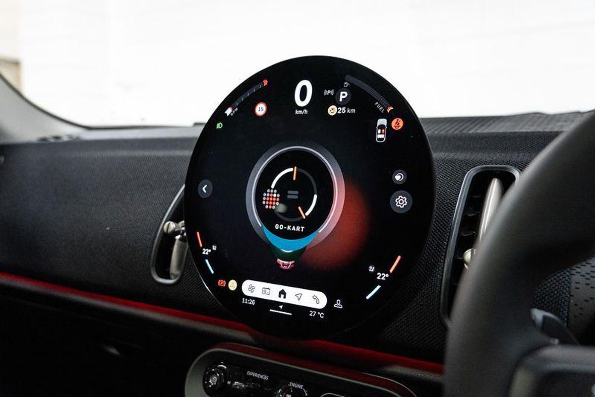2024 MINI Countryman C Classic U25