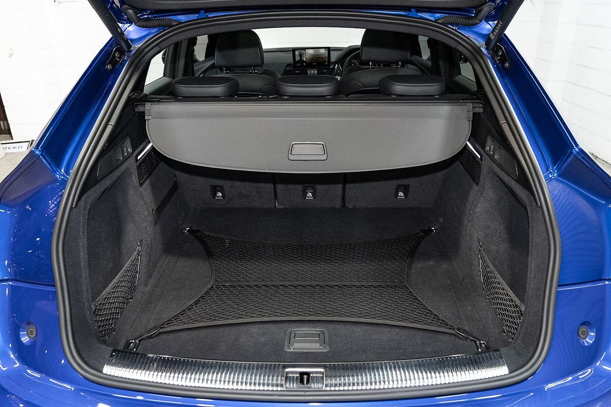 2022 Audi Q5 45 TFSI S Line FY