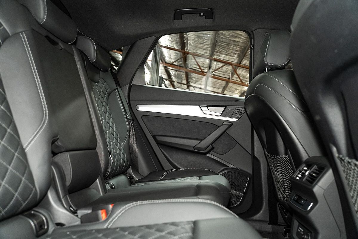 2022 Audi Q5 45 TFSI S Line FY
