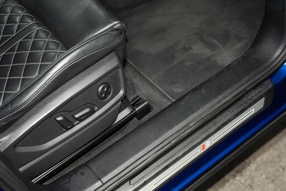 2022 Audi Q5 45 TFSI S Line FY