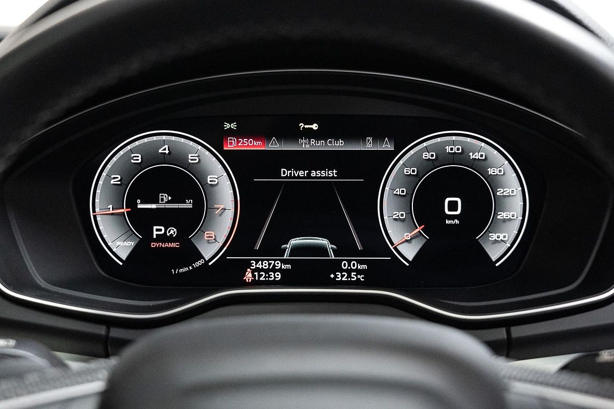 2022 Audi Q5 45 TFSI S Line FY