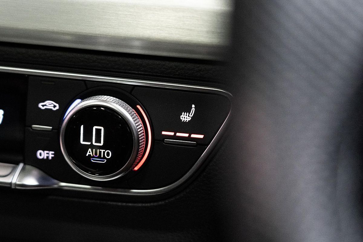 2022 Audi Q5 45 TFSI S Line FY