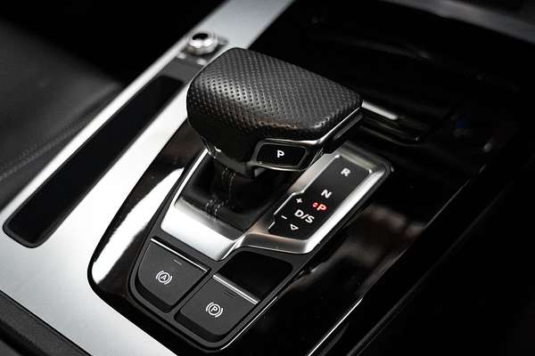 2022 Audi Q5 45 TFSI S Line FY