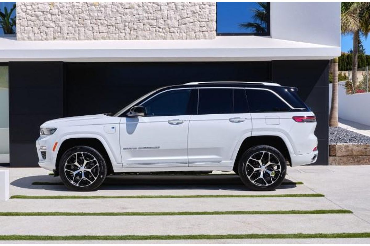 2023 Jeep Grand Cherokee Summit Reserve 4xe WL