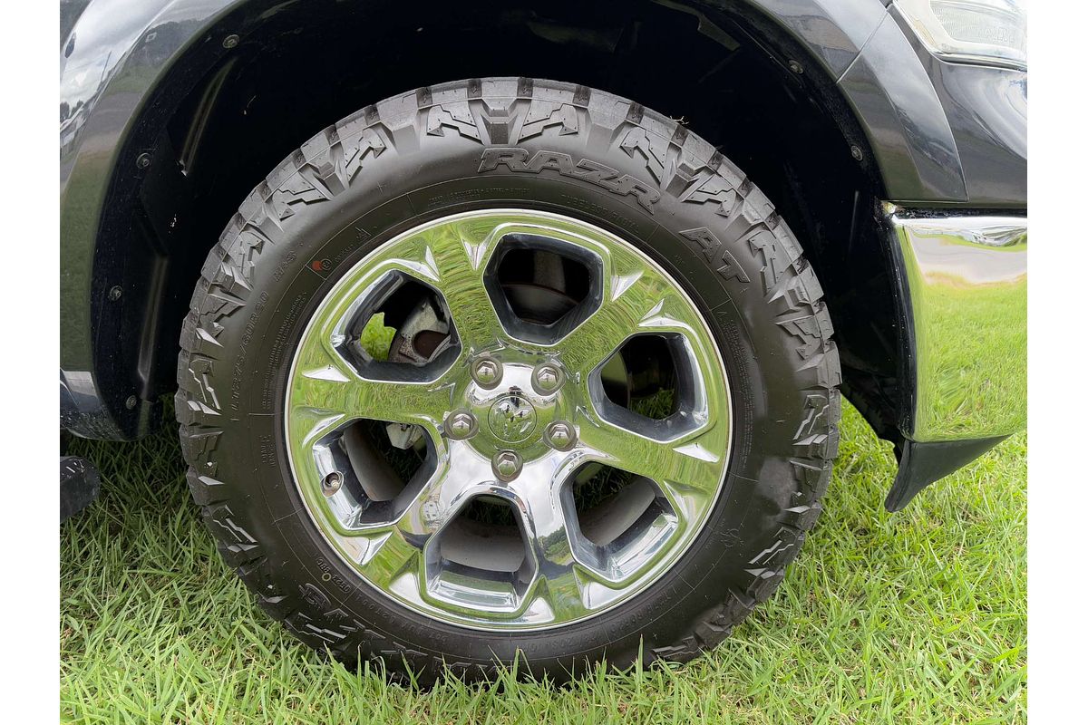 2019 RAM 1500 Laramie DS 4X4 SWB