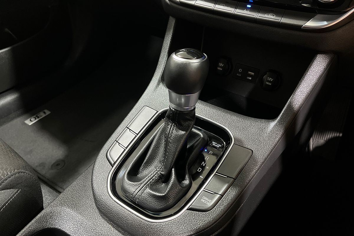 2019 HYUNDAI i30 ACTIVE 6 SP AUTOMATIC 4D HATCHBACK 4CYL 