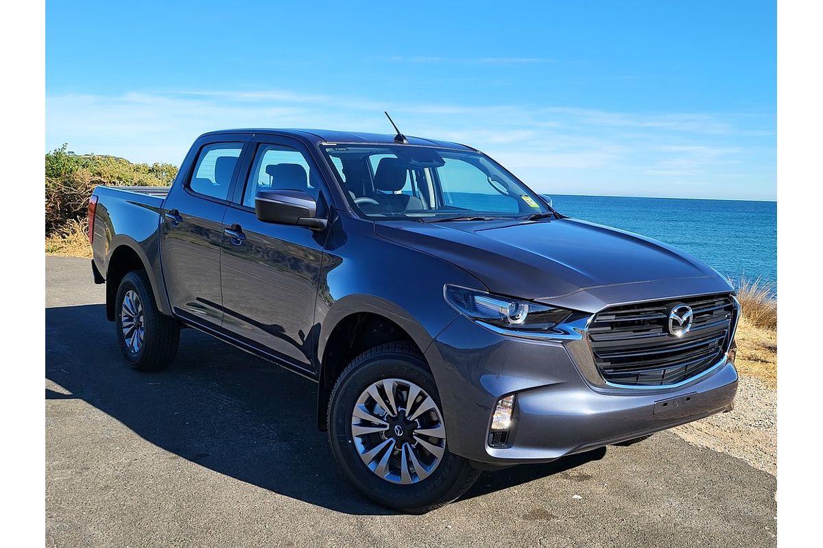 Mazda BT-50 F 6AUTO 3.0L DUAL CAB PICKUP XT 4X4