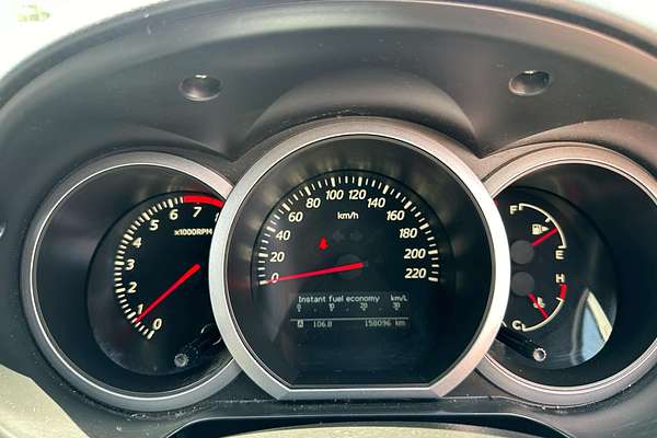 2015 Suzuki Grand Vitara Navigator JB