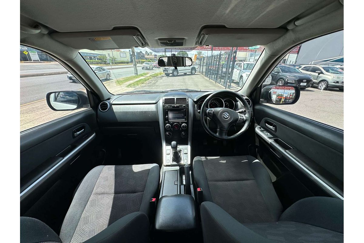 2015 Suzuki Grand Vitara Navigator JB