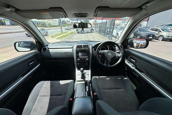2015 Suzuki Grand Vitara Navigator JB