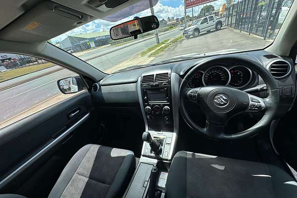 2015 Suzuki Grand Vitara Navigator JB
