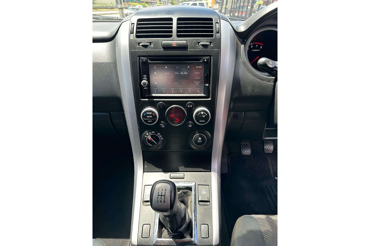 2015 Suzuki Grand Vitara Navigator JB