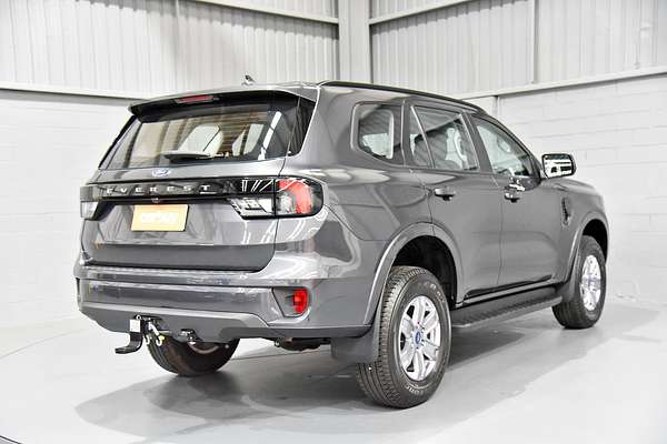 2024 Ford Everest Ambiente