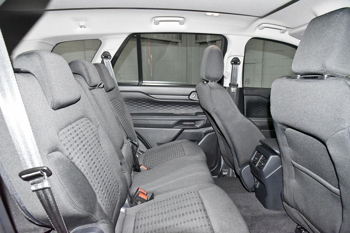 2024 Ford Everest Ambiente