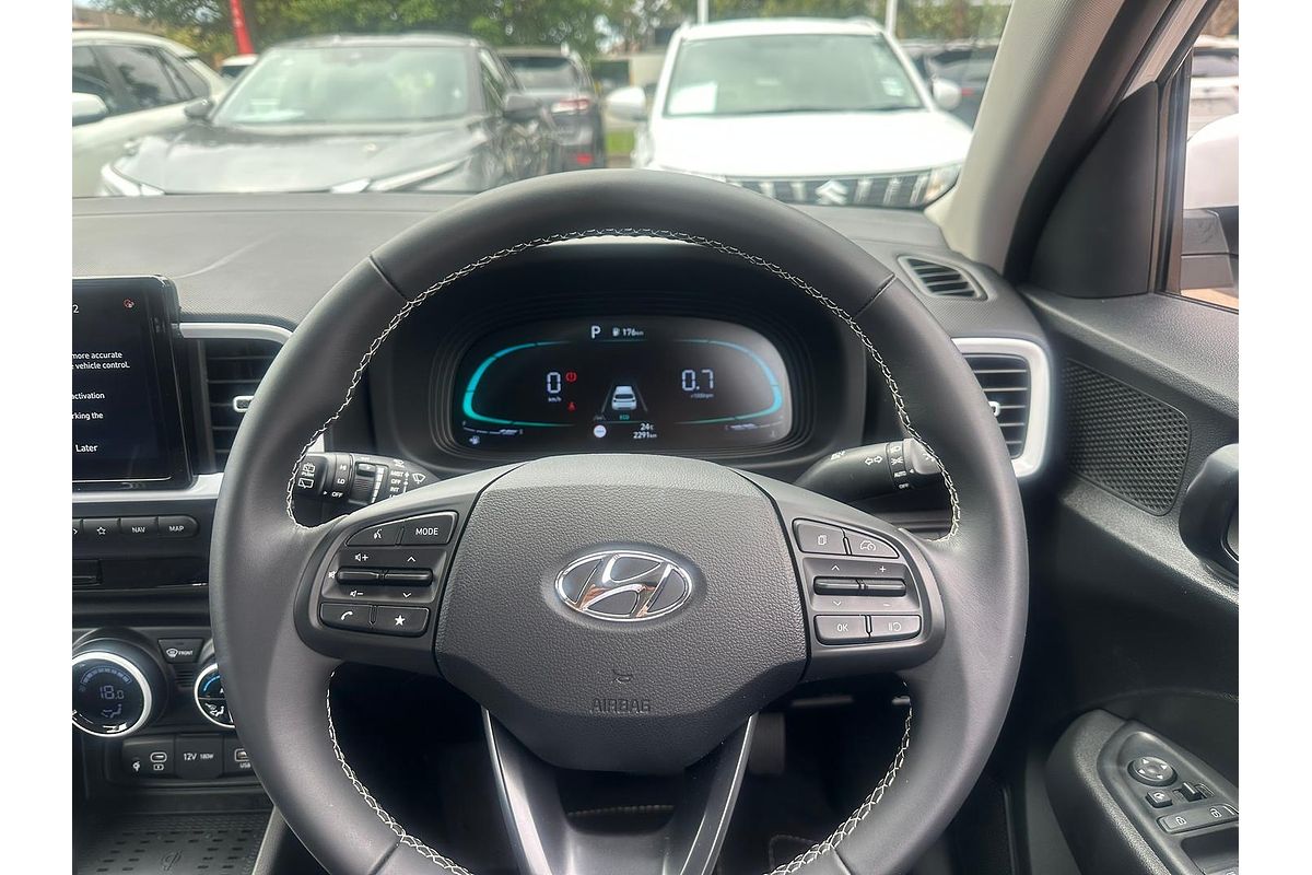 2024 Hyundai Venue Elite QX.V5
