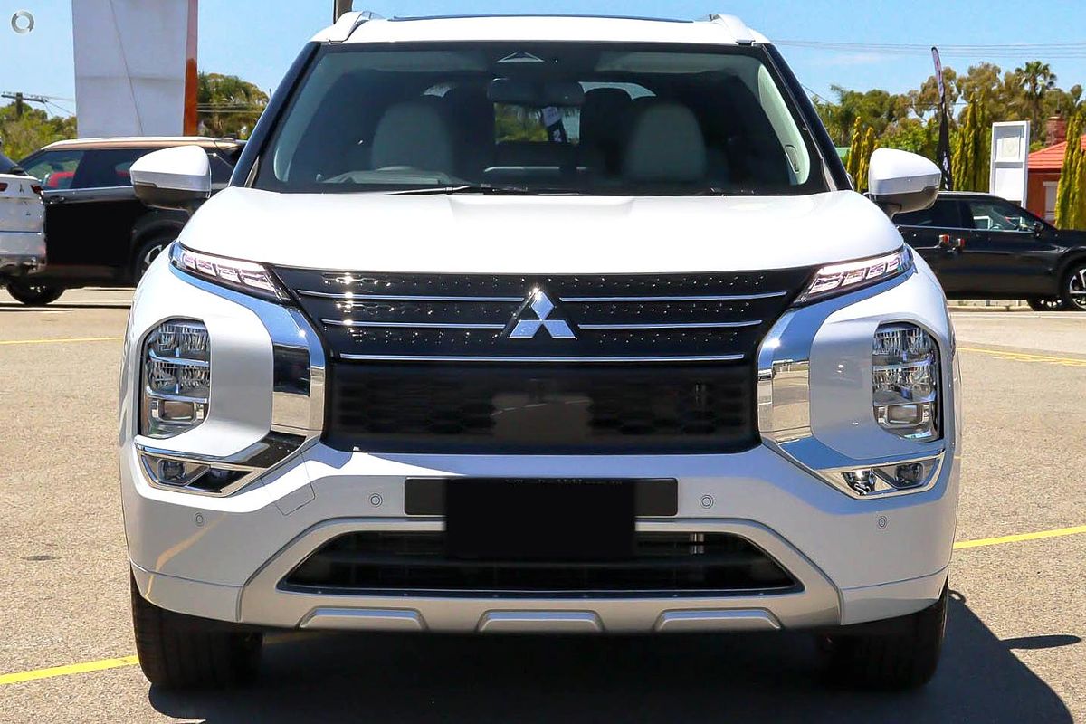 2024 Mitsubishi Outlander Exceed ZM AWD