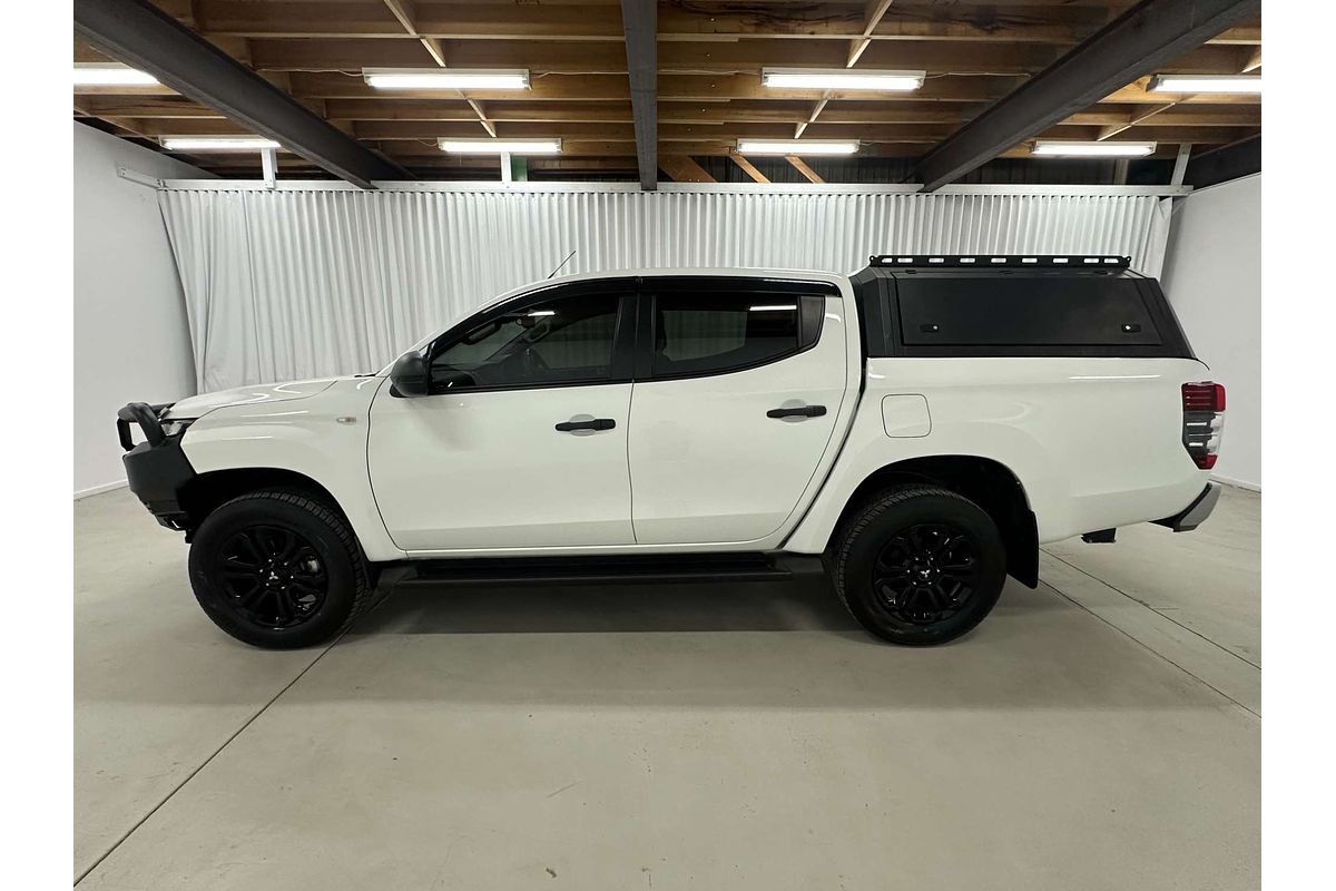 2023 Mitsubishi Triton GLX-R MR 4X4