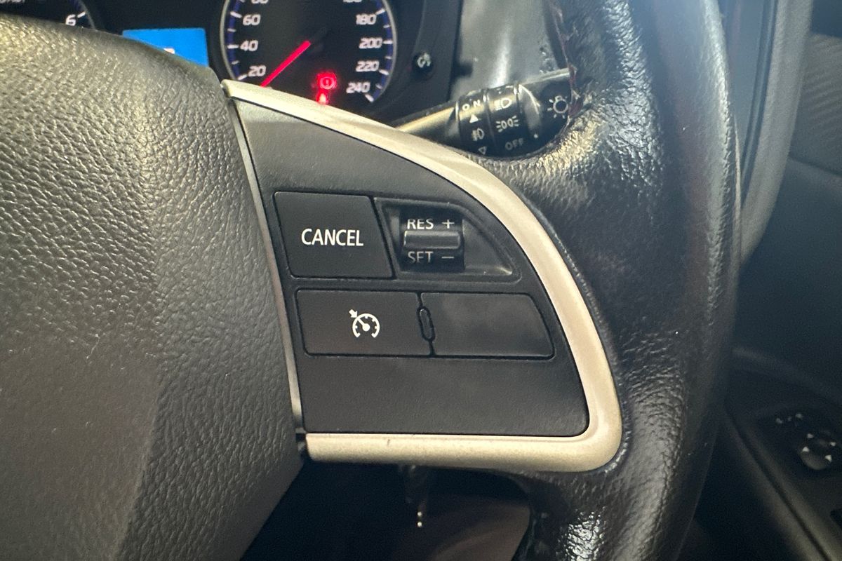 2014 Mitsubishi Outlander ES ZJ