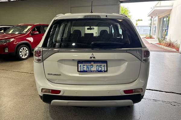 2014 Mitsubishi Outlander ES ZJ