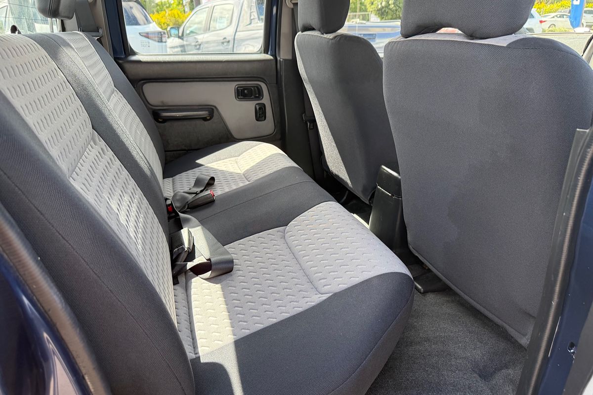 2013 Nissan Navara ST-R D22 4X4